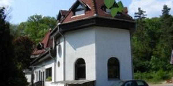 No.1 Hotel