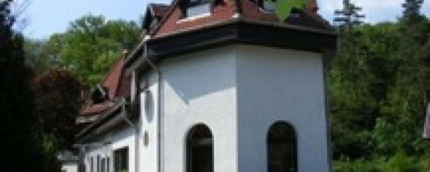 No.1 Hotel