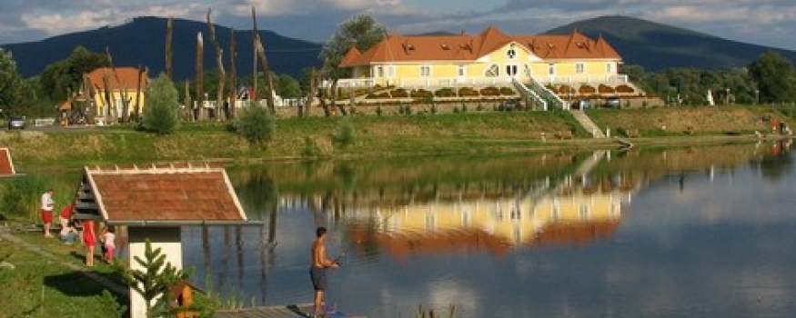 Aranykavics Horgásztanya és Apartman