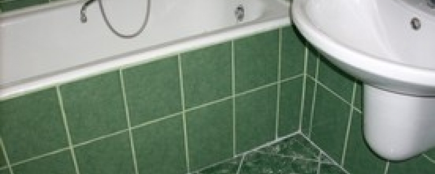 Balatonlelle vízközeli családi ház