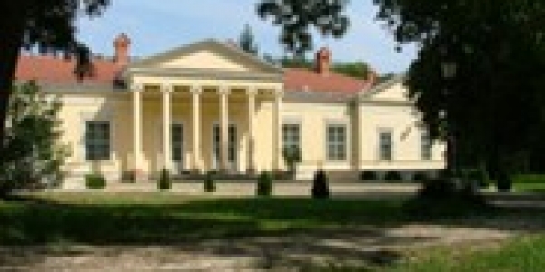 Fenyőharaszt Kastélyszálló