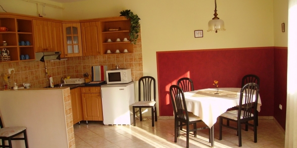 Kiserdő Apartman Kehidakustány