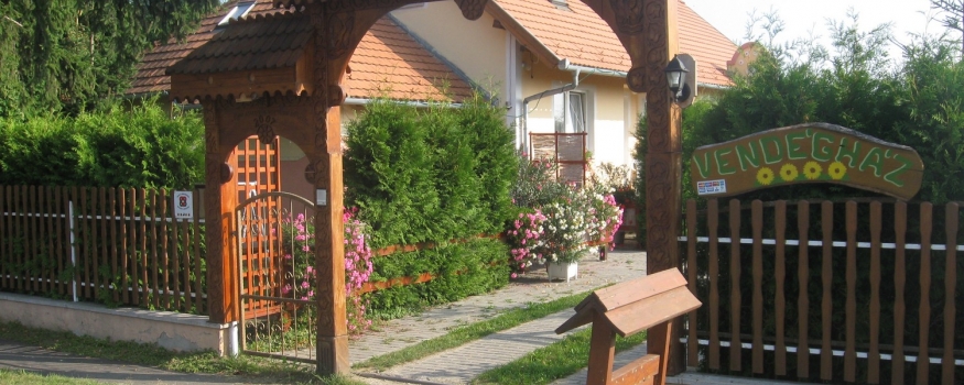 NÉGY ÉVSZAK VENDÉGHÁZ