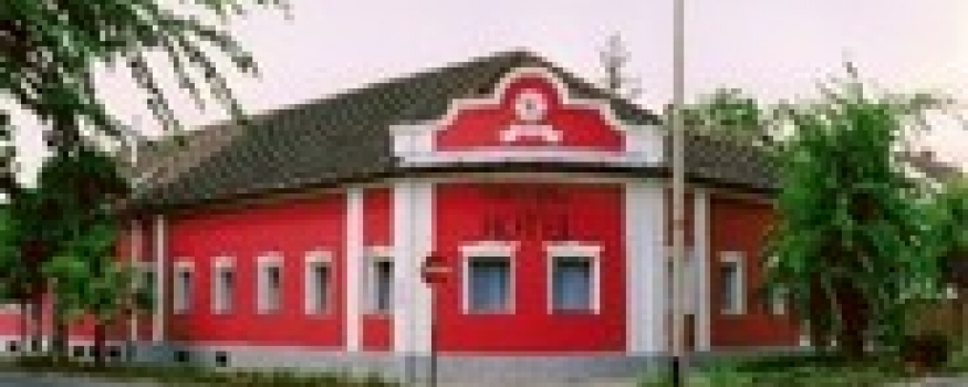 Vörössipka Hotel